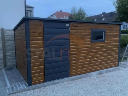 Zahradní domek 4,5x2,5 m Zlatý dub / RAL 7016 Antracit | Okno a Filc | Zesílená konstrukce