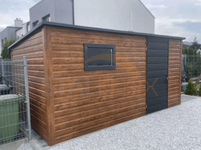 Zahradní domek 4,5×2,5 m Zlatý dub / RAL 7016 Antracit | Okno | Filc a Okapy | Zesílená konstrukce
