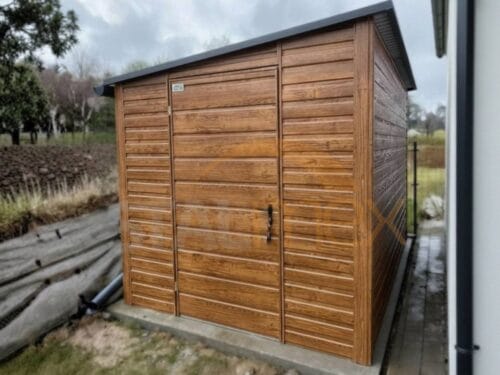 Zahradní domek 2×4 m Zlatý dub | Úzké čelo 2m | Okapy | Zesílená konstrukce
