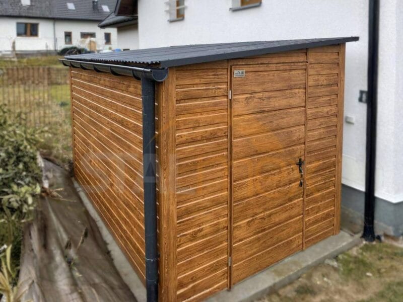 D219_2 Zahradní domek 2×4 m Zlatý dub | Úzké čelo 2m | Okapy | Zesílená konstrukce