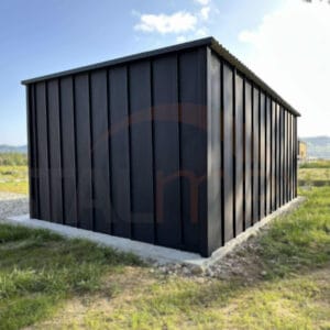 D181_3 Zahradní domek 4,5×3 m Černá Mat | Panel na stojatou drážku | Okno | Zesílená konstrukce